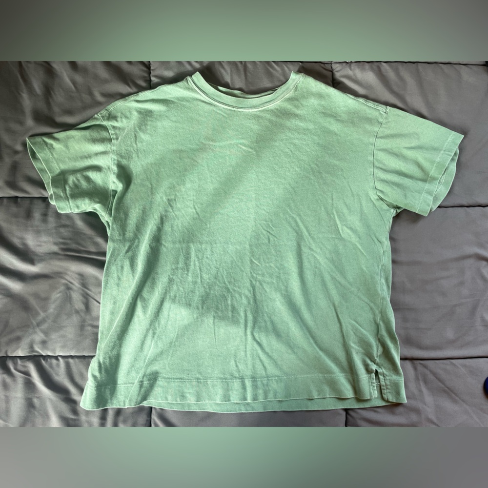 Old Navy Tshirt